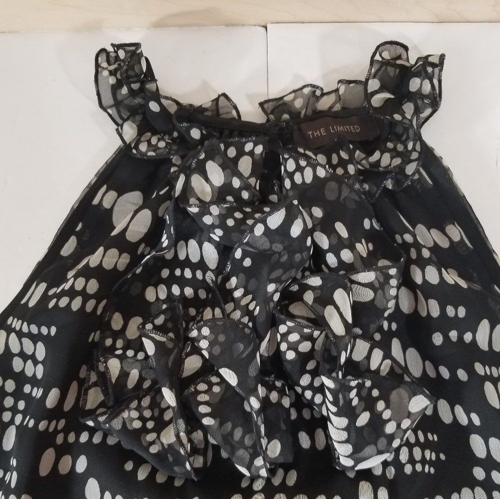 🦋The Limited Sleeveless Black and White Blouse XS - Picture 2 of 6